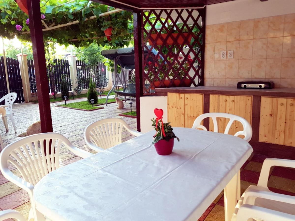 Appartamento Casa Duminica Două Mai Esterno foto