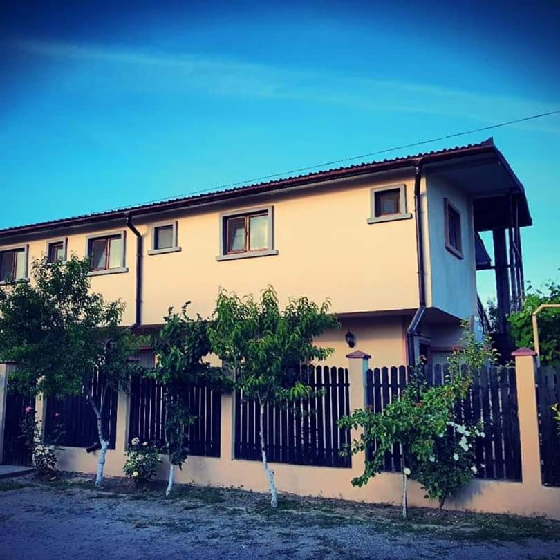 Appartamento Casa Duminica Două Mai Esterno foto